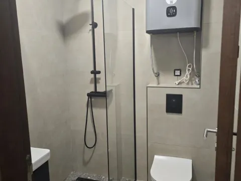 Rent, three bedroom apartment, 81m², Vezirov Most, Podgorica - image 9