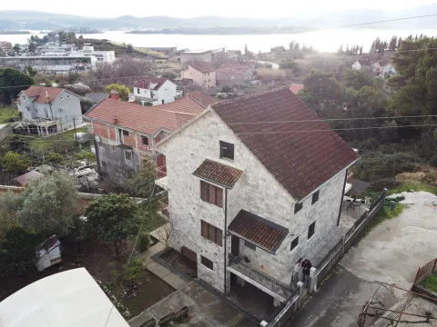 Three-story stone house in a quiet neighborhood with a sea view. - image 3