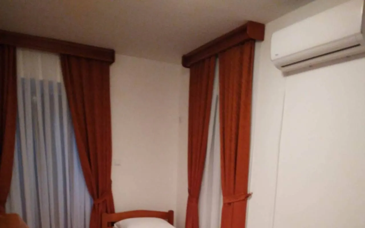 Stan-na-dan, kuća, 120m², Pržno, Budva