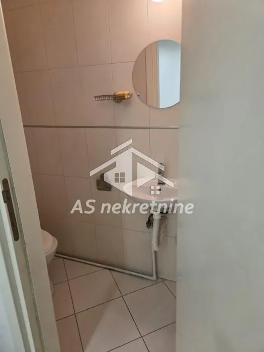 Sale, office space, 20m², Savski Venac, Beograd