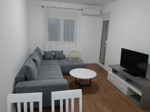 Rent, one bedroom apartment, 45m², Pobrežje, Podgorica