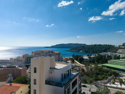 Sale, two bedroom apartment, 134m², Bečići, Budva - image 2