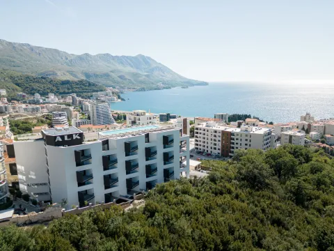 Sale, one bedroom apartment, 77m², Bečići, Budva - image 2
