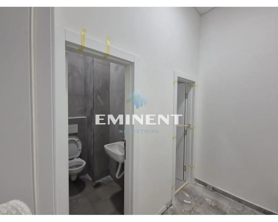 Izdavanje, poslovni prostor, 170m², Kluz, Zvezdara Sve Podlokacije