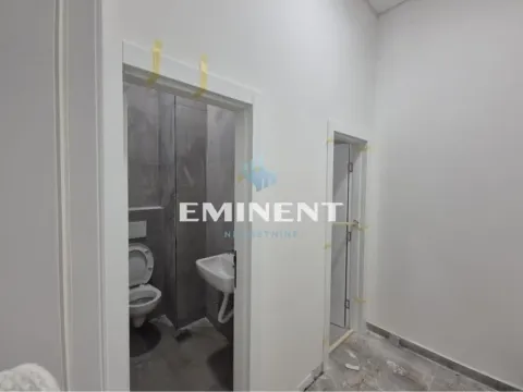 Izdavanje, poslovni prostor, 170m², Kluz, Zvezdara Sve Podlokacije - image 3