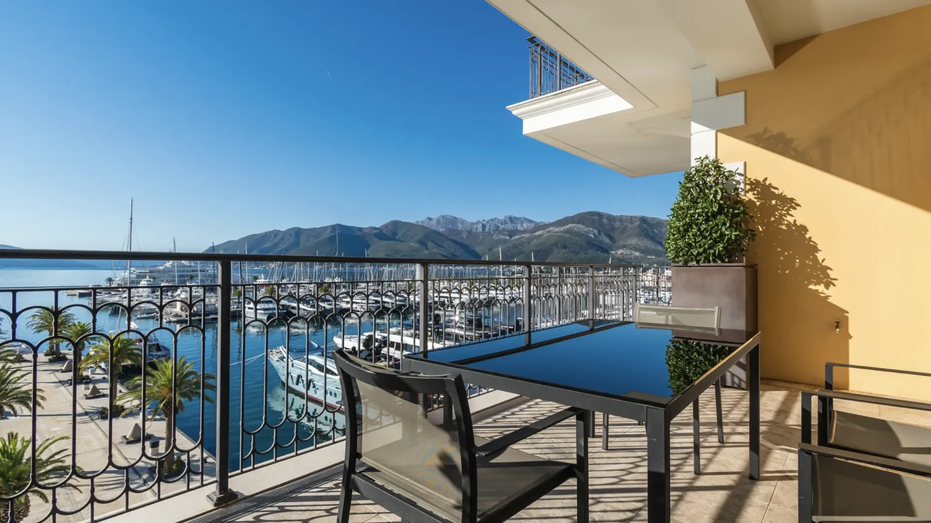 Prodaja, trosoban stan, 253m², Porto Montenegro, Tivat