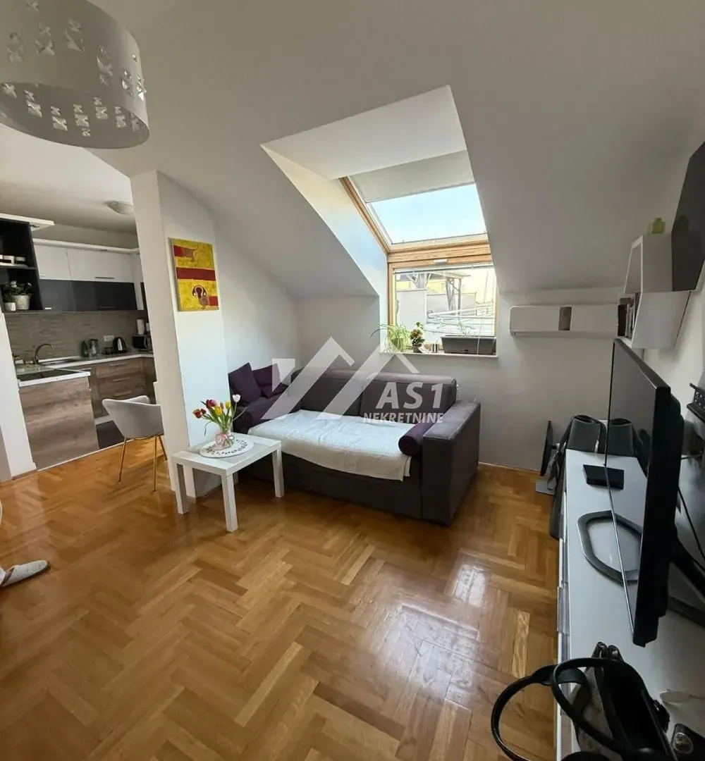 Izdavanje, dvosoban stan, 70m², Novi Sad Sve Podlokacije, Novi Sad