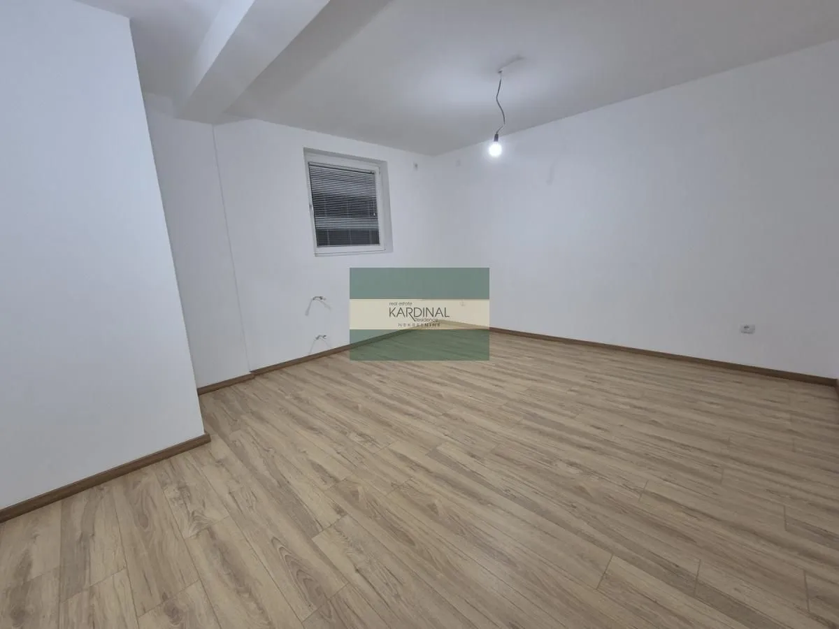 Prodaja, trosoban stan, 83m², Centar, Jagodina