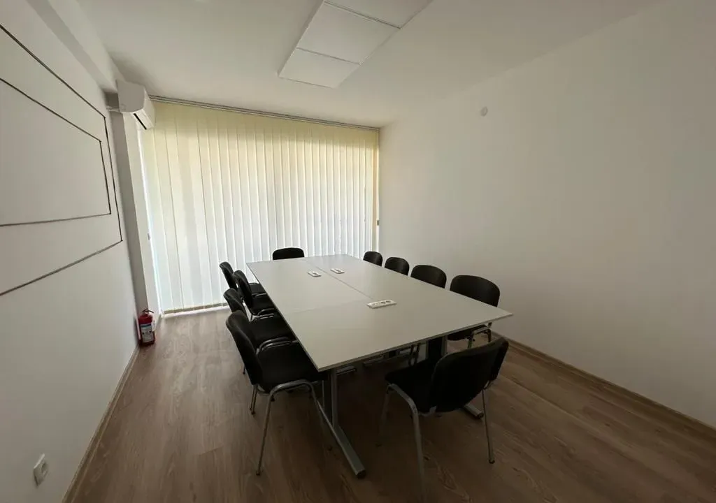 Prodaja, poslovni prostor, 127m², Bečići, Budva