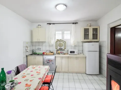 Prodaja, kuća, 115m², Tološi, Podgorica - image 5