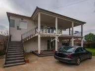 Izdavanje, stan, 226m², Donji Kokoti, Podgorica - image 2