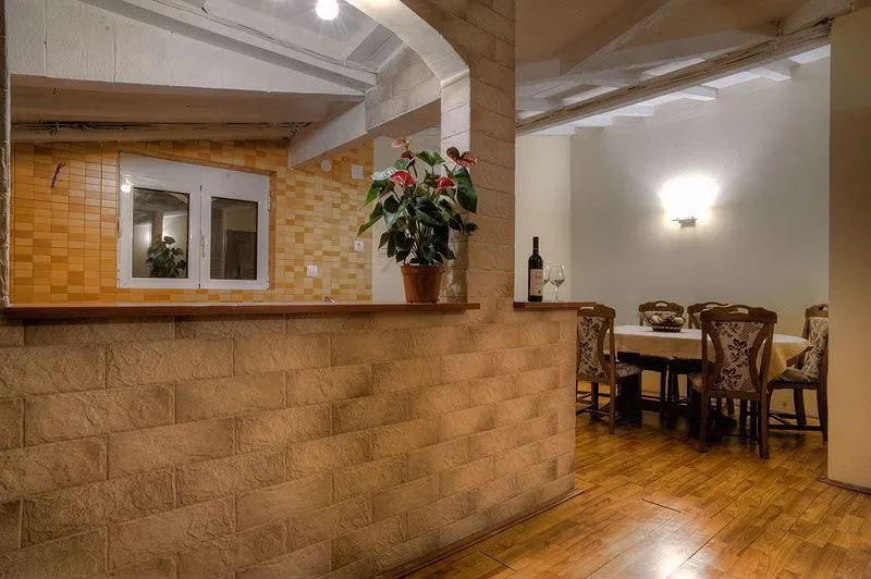 Prodaja, ugostiteljski objekat, 1723m², Buljarica, Budva