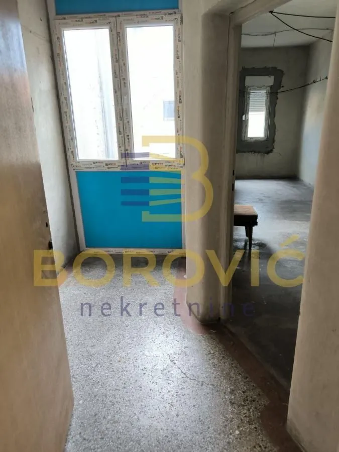 Sale, three bedroom apartment, 77m², Stari Grad, Beograd