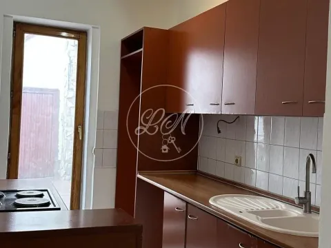 Izdavanje, trosoban stan, 103m², Zemun Centar, Zemun Sve Podlokacije - image 4