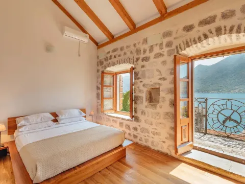 Sale, house, 484m², Perast, Kotor - image 13