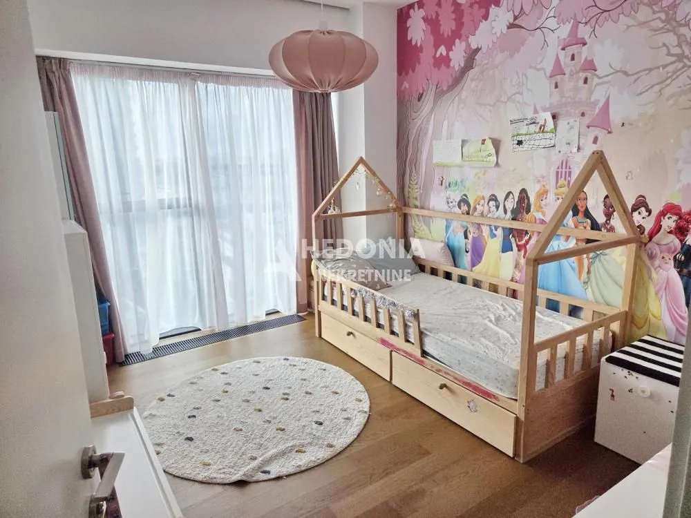 Sale, four bedroom apartment, 124m², Novi Beograd Blok 65, Novi Beograd Sve Podlokacije