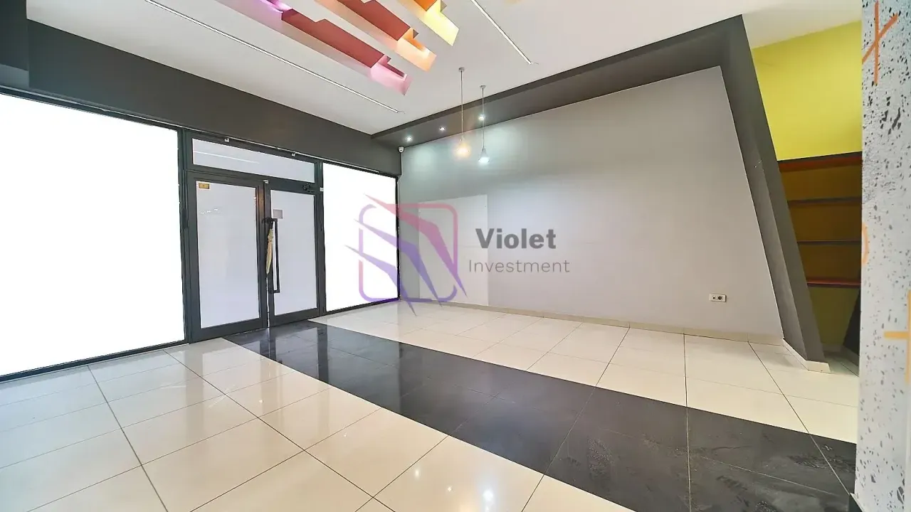 Rent, office space, 223m², Momišići, Podgorica