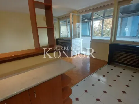 Sale, three bedroom apartment, 68m², Novi Beograd Blok 21, Novi Beograd Sve Podlokacije - image 6