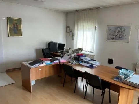 Sale, office space, 650m², Darosava, Arandjelovac - image 9