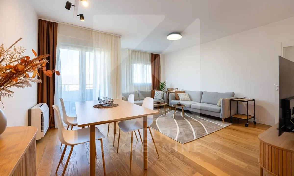 Izdavanje, dvosoban stan, 73m², Central Point, Podgorica