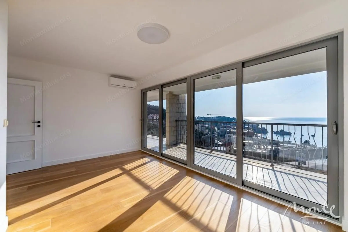 Sale, three bedroom apartment, 160m², Pržno, Budva