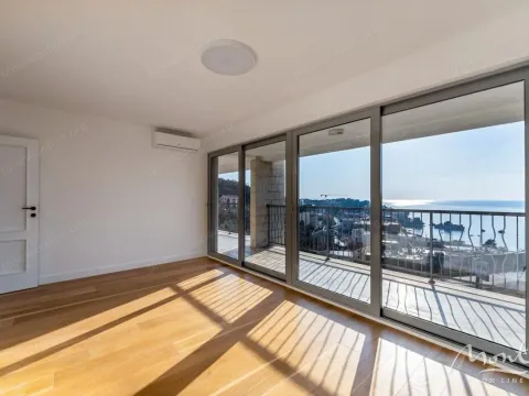 Sale, three bedroom apartment, 160m², Pržno, Budva - image 2