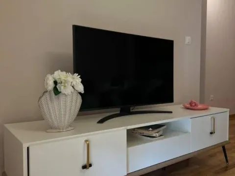 Sale, one bedroom apartment, 45m², Bečići, Budva - image 5