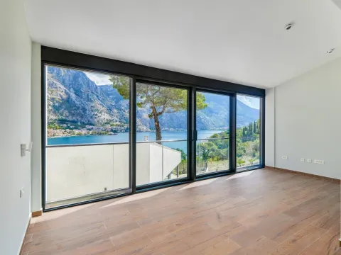 Sale, house, 479m², Prčanj, Kotor - image 18