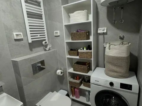 Izdavanje, jednosoban stan, 40m², Central Point, Podgorica - image 9