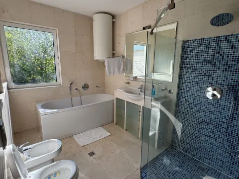 Rent, house, 600m², Topla, Herceg Novi - image 10