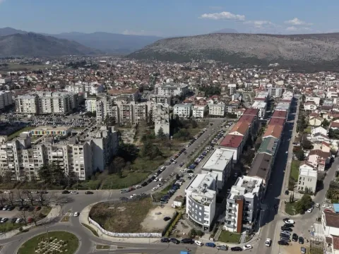 Rent, office space, 92m², Nova Dalmatinska, Podgorica - image 18