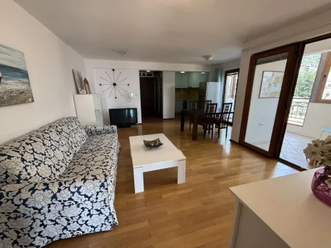 Sale, two bedroom apartment, 69m², Petrovac, Budva - image 3