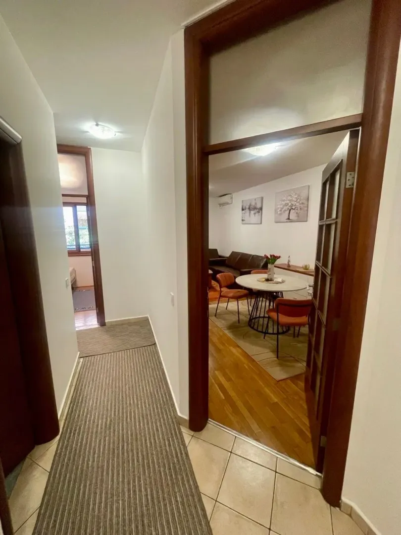 Rent, two bedroom apartment, 64m², Podgorica, Crna Gora