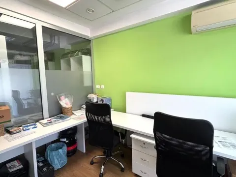 Sale, office space, 92m², City Kvart, Podgorica - image 2