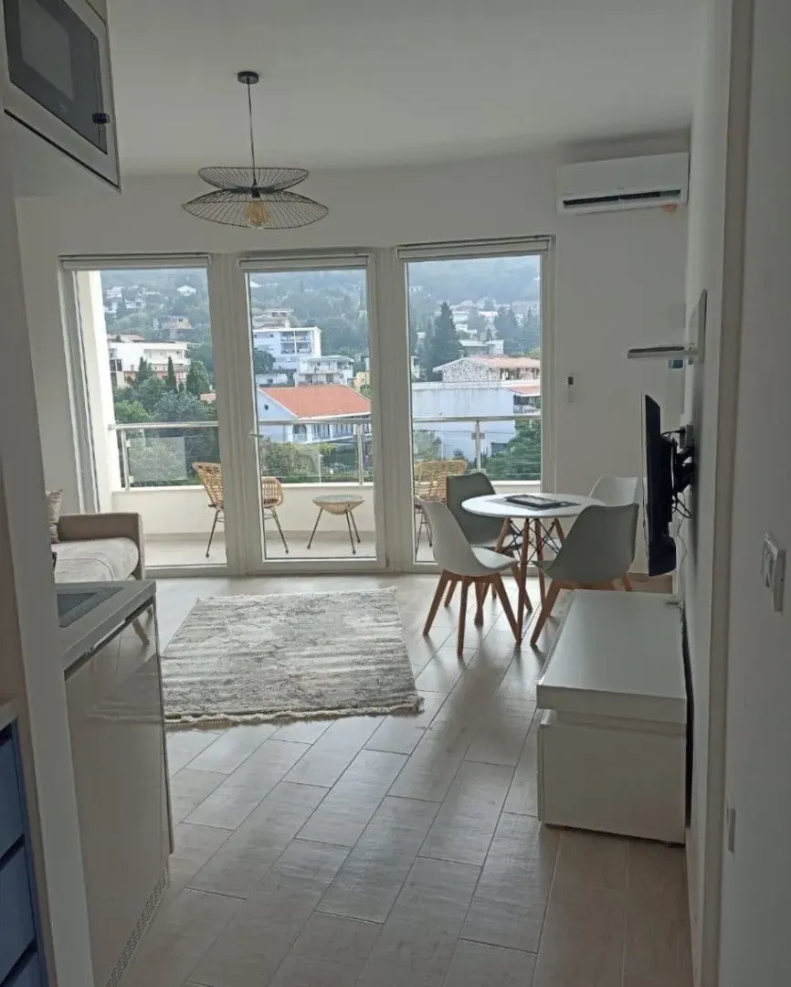 Rent, studio apartment, 34m², Sutomore, Bar