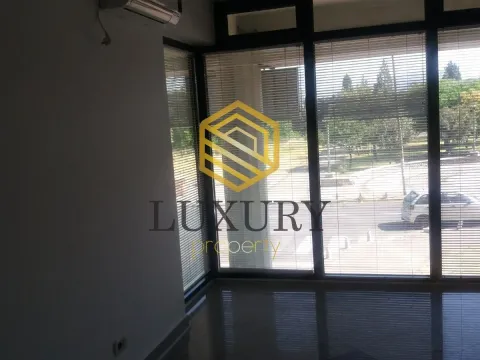 Rent, office space, 53m², Pobrežje, Podgorica - image 3