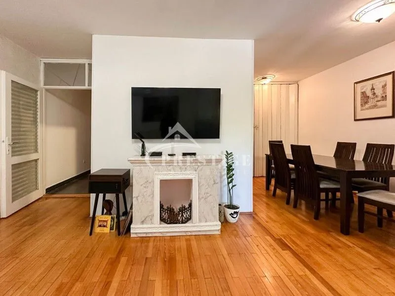 Prodaja, jednosoban stan, 80m², Blok 5, Podgorica