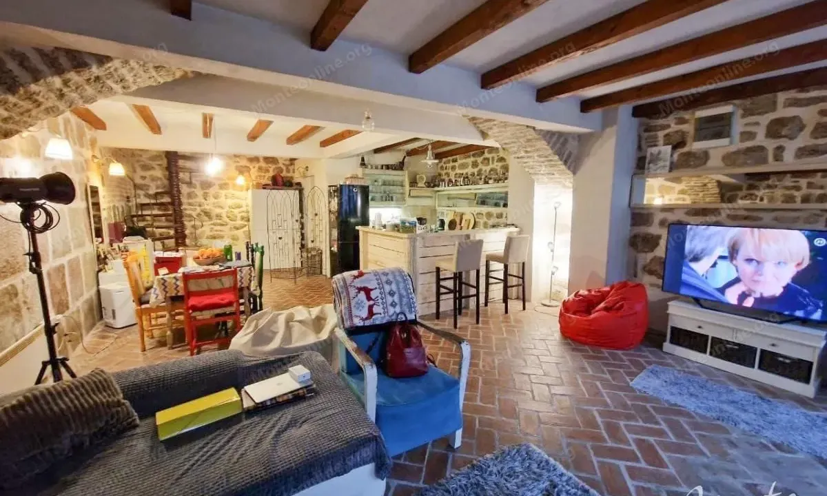 Sale, three bedroom apartment, 106m², Stari Grad, Herceg Novi