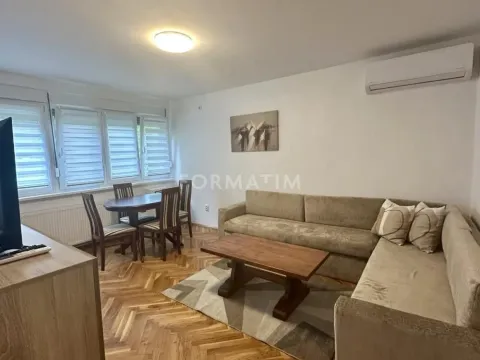 Stan in Zvezdarska Šuma
