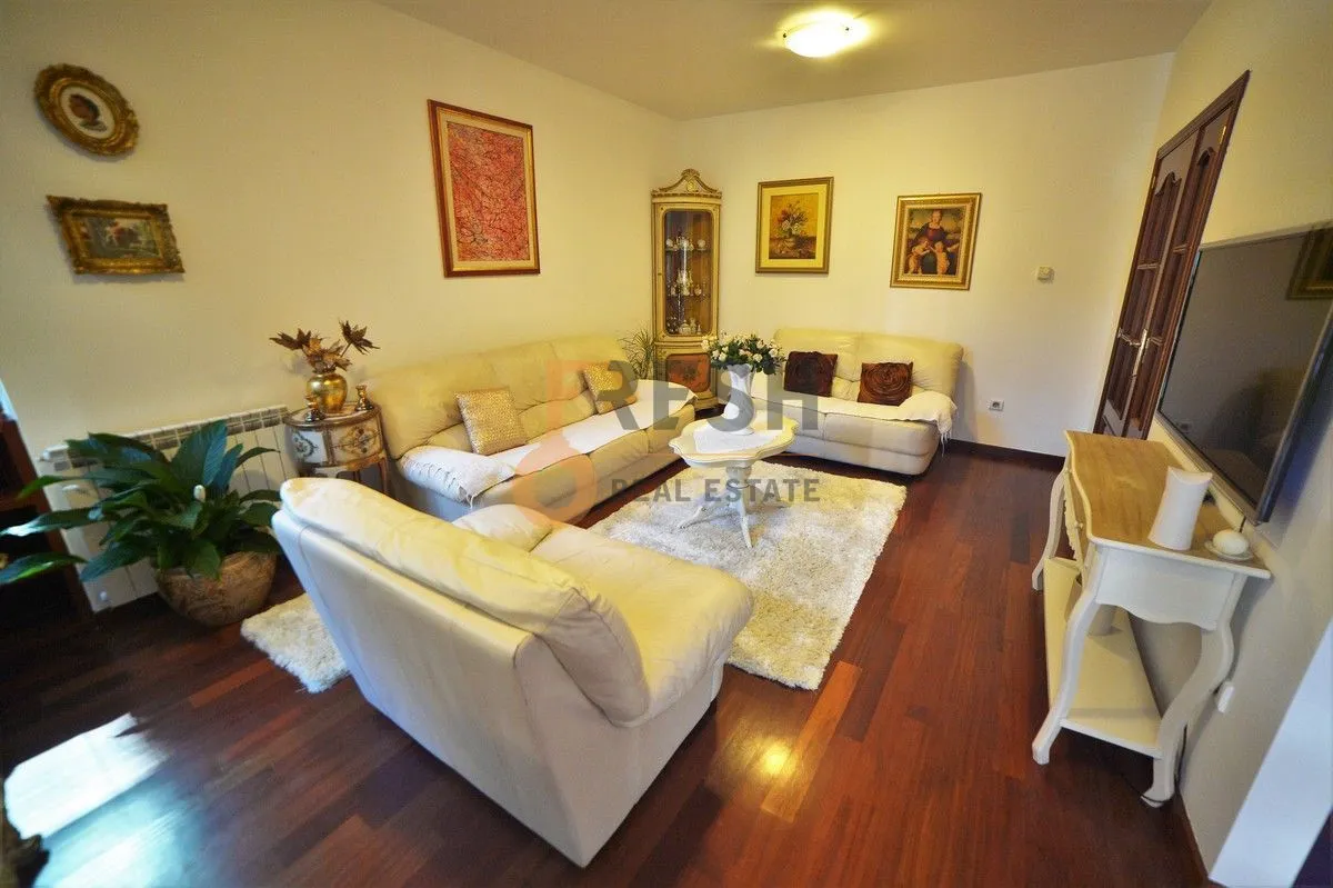 Rent, three bedroom apartment, 100m², Gorica C, Podgorica