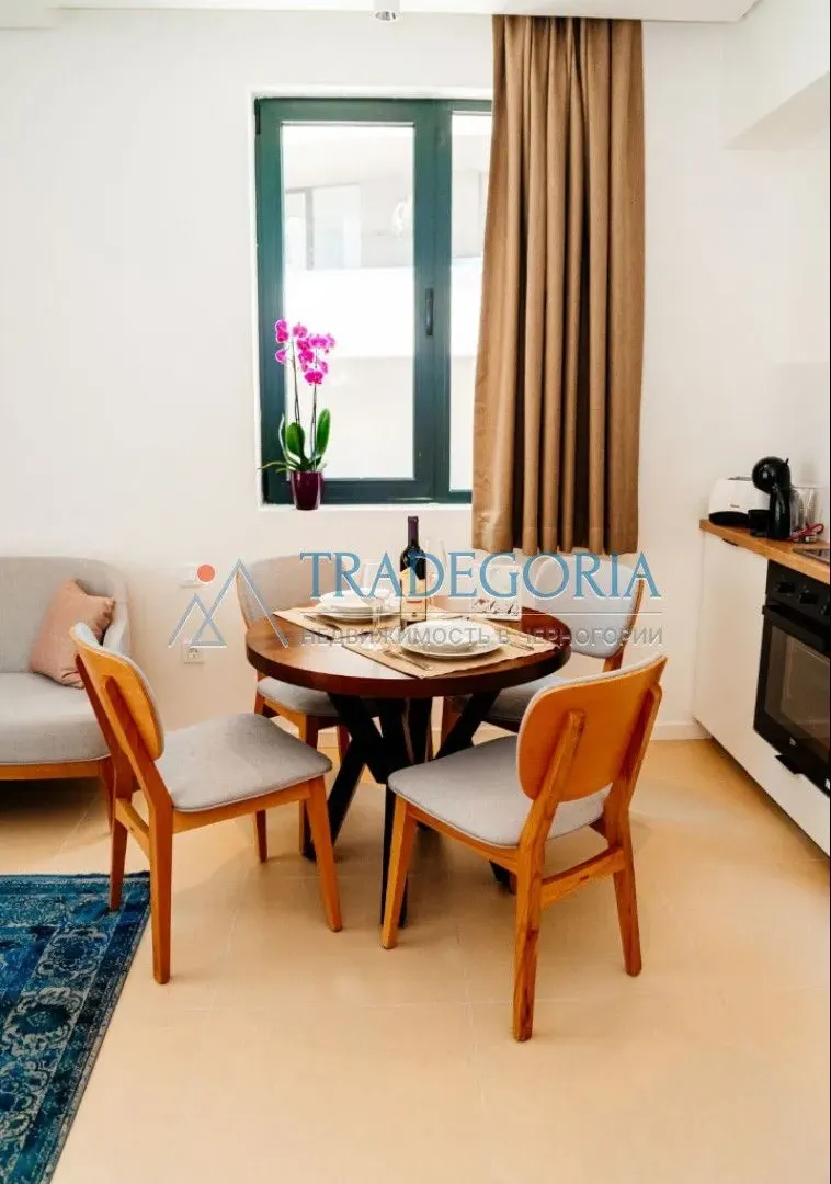 Prodaja, dvosoban stan, 110m², Rafailovići, Budva