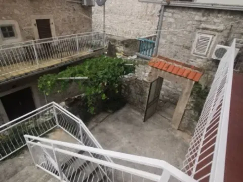 Sale, house, 150m², Lepetani, Tivat - image 5