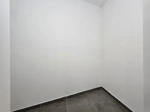 Prodaja, jednosoban stan, 40m², Central Point, Podgorica - image 10