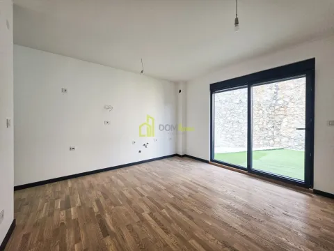 Sale, two bedroom apartment, 80m², Gorica C, Podgorica - image 2