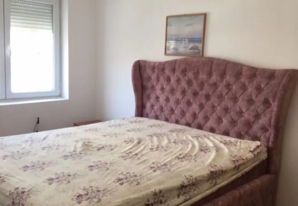 Izdavanje, dvosoban stan, 80m², City Kvart, Podgorica