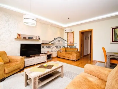 Sale, three bedroom apartment, 82m², Blok 5, Podgorica - image 4