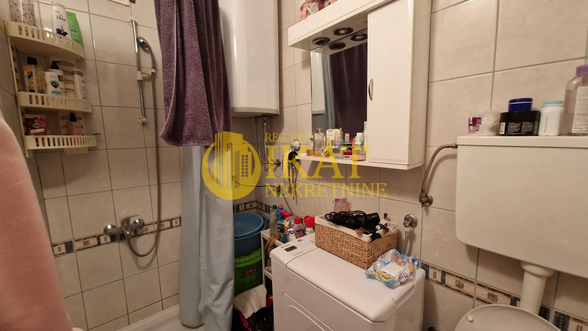 Prodaja, dvosoban stan, 50m², Kanarevo Brdo, Beograd