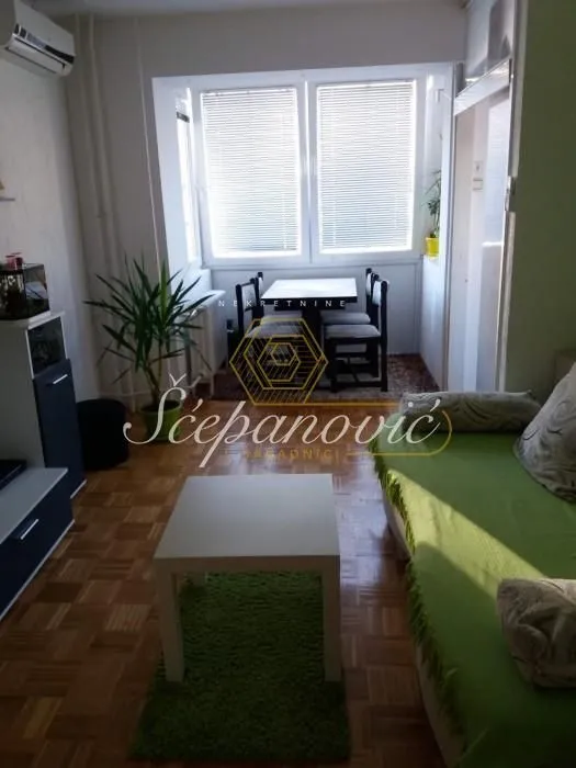 Prodaja, dvosoban stan, 48m², Bulevar Oslobodjenja, Novi Sad Sve Podlokacije