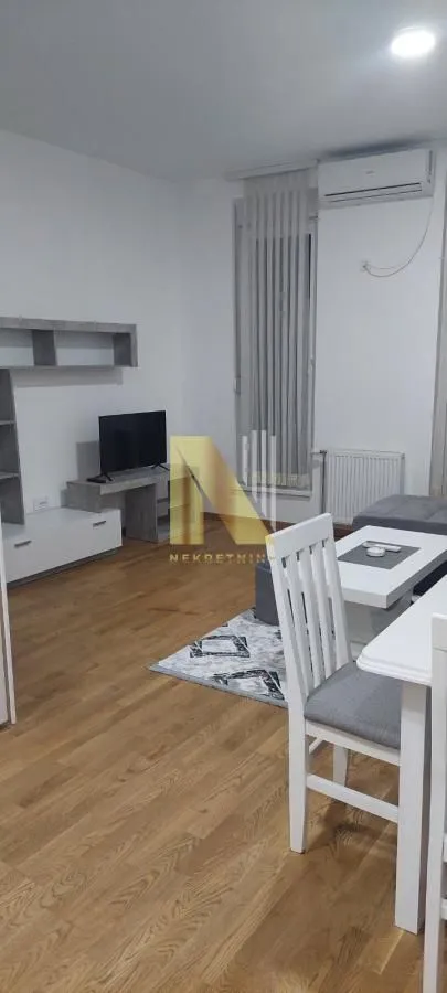Izdavanje, garsonjera, 29m², Podbara, Novi Sad Sve Podlokacije