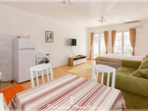 Sale, studio apartment, 34m², Kumbor, Herceg Novi - image 12